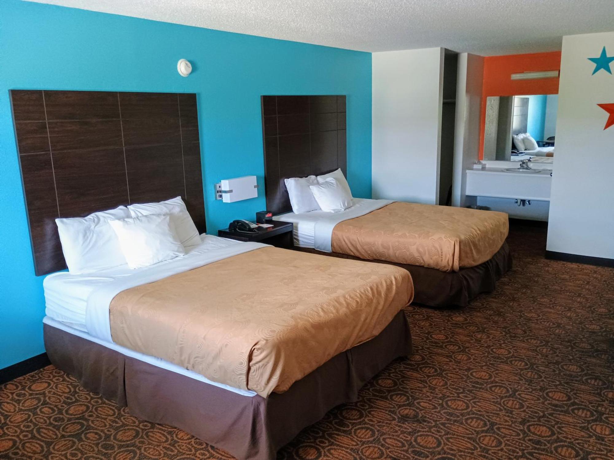 Howard Johnson By Wyndham Branson Theatre District المظهر الخارجي الصورة