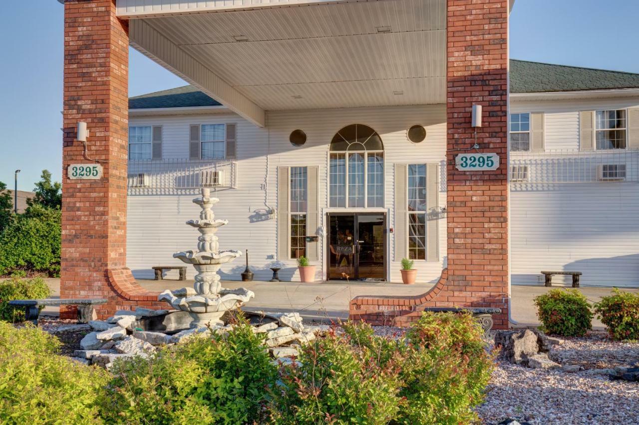 Howard Johnson By Wyndham Branson Theatre District المظهر الخارجي الصورة
