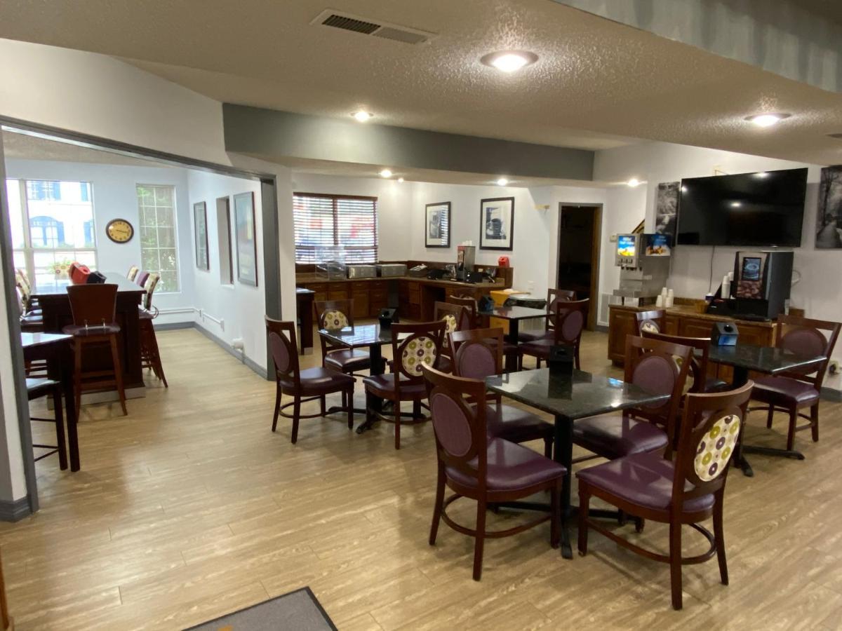 Howard Johnson By Wyndham Branson Theatre District المظهر الخارجي الصورة